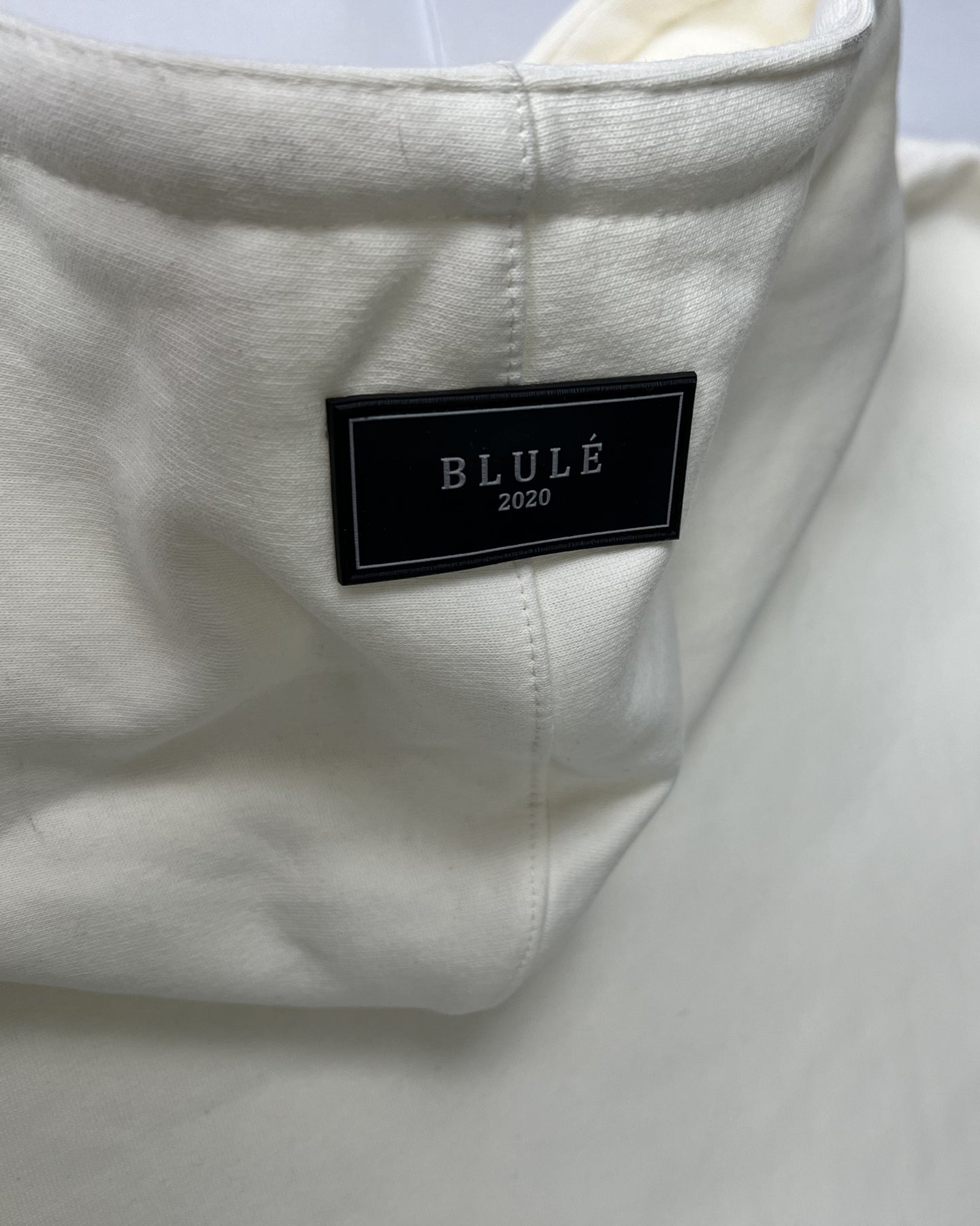 Beautiful Disaster Cropped Hoodie Vainilla