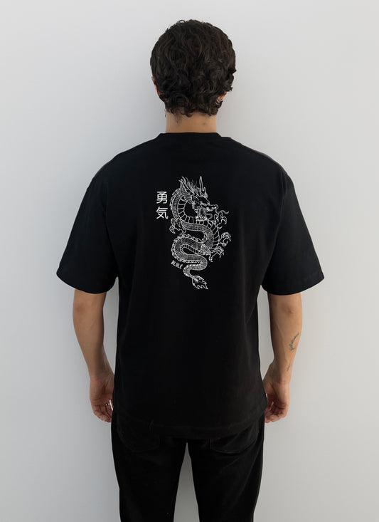 Camiseta Unisex Oversized Dragon Negro