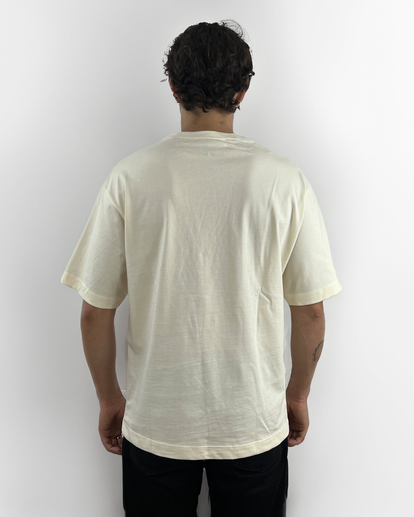 Camiseta Unisex Oversized Back to the essence Vino-Vainilla